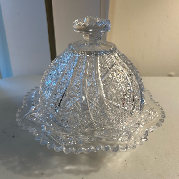Round Covered Butter Dish Daisy and Button Clear (Ohio) by Imperial Glass-Ohio - Picture 1 of 1